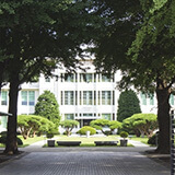 東京女子大学